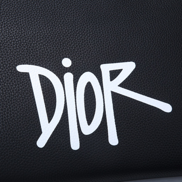 D*or pouch