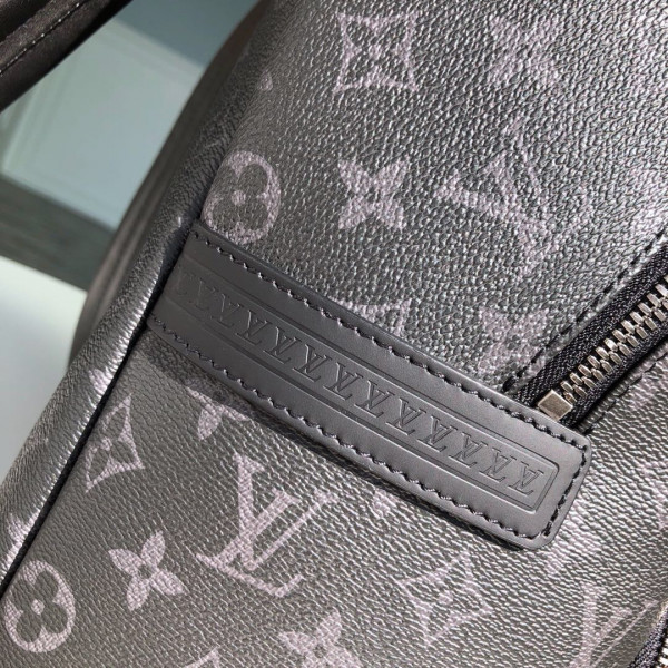 l**is V*t*n backpack