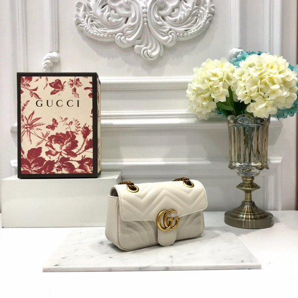 G*u*i gg marmont 22cm
