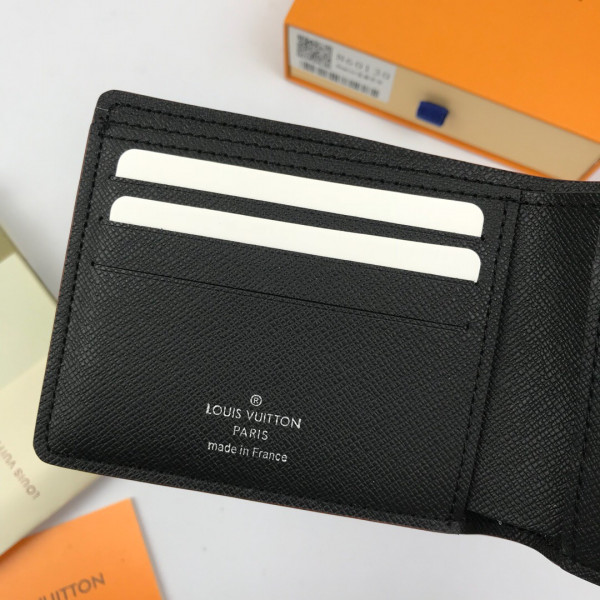 l**is V*t*n multiple wallet
