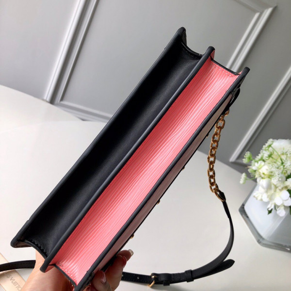 l**is V*t*n trunk clutch