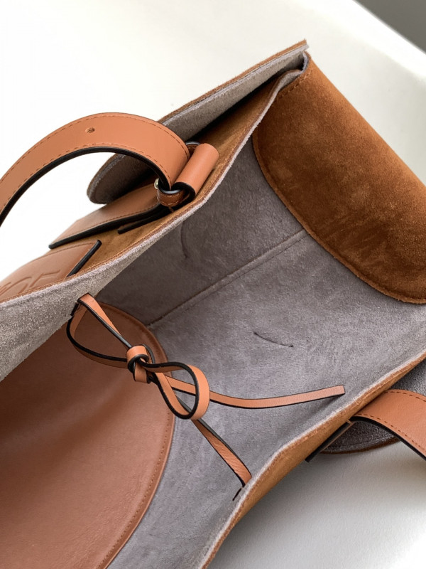 LOEWE Elephant Basket bag