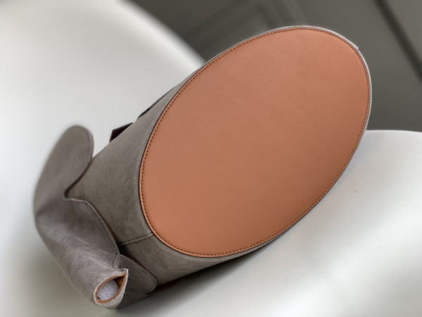 LOEWE Elephant Basket bag