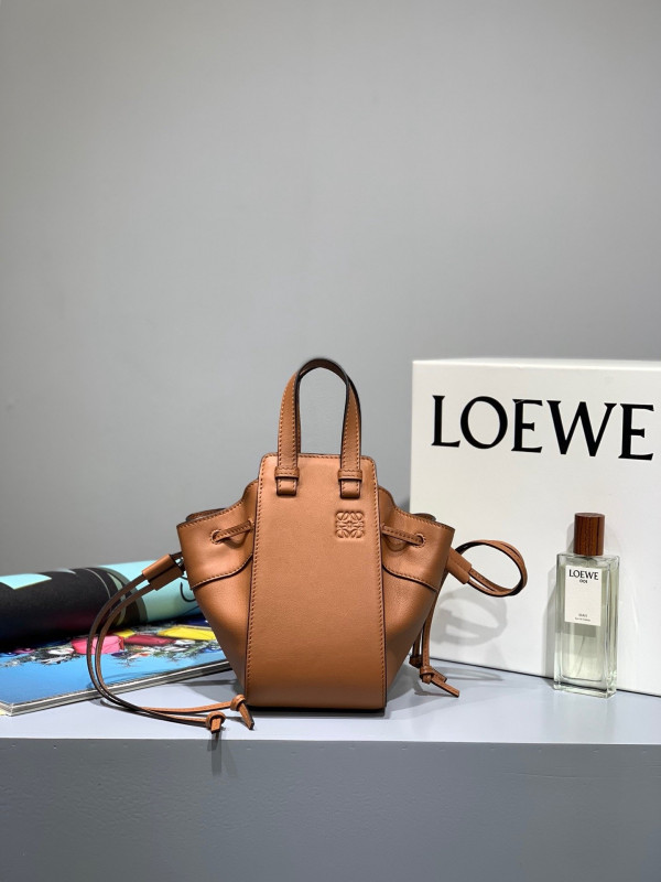LOEWE HAMMOCK