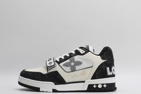 l**is V*t*n trainer sneaker