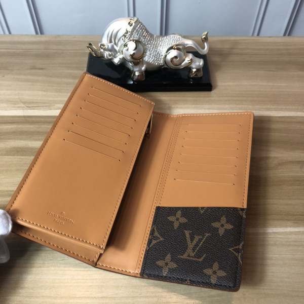 l**is V*t*n brazza wallet