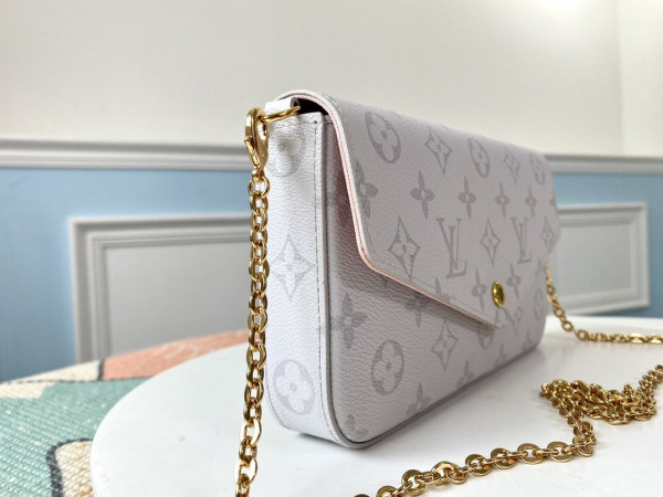 l**is V*t*n pochette fÉlicie