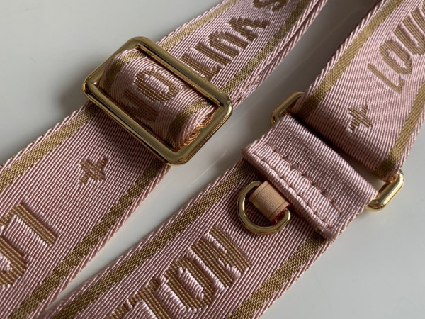 l**is V*t*n strap