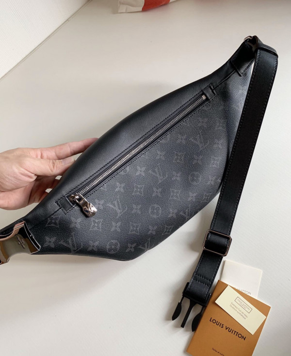 l**is V*t*n discovery bumbag