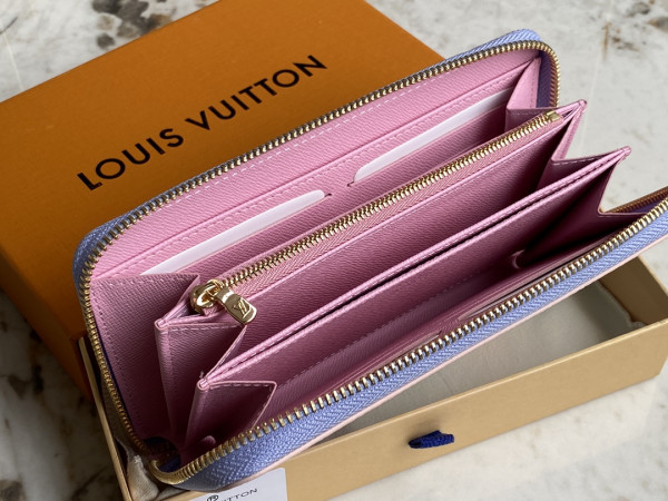 l**is V*t*n zippy wallet