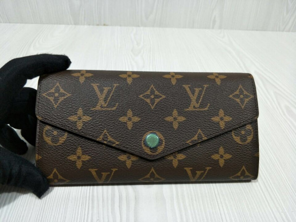 l**is V*t*n sarah wallet