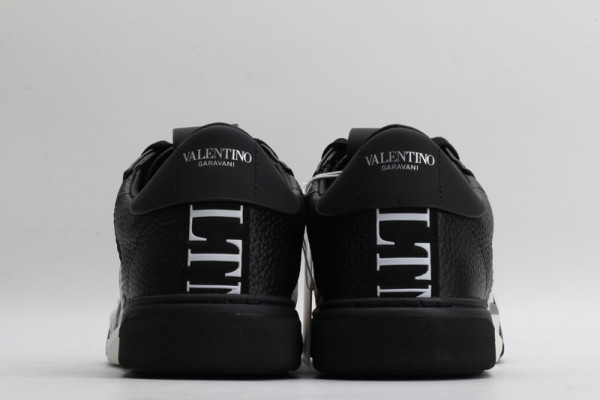 VALENTINO VL7N SNEAKER