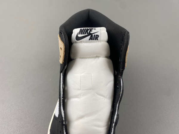 AIR JORDAN 1 HIGH OG WMNS "LATTE" FD2596-021