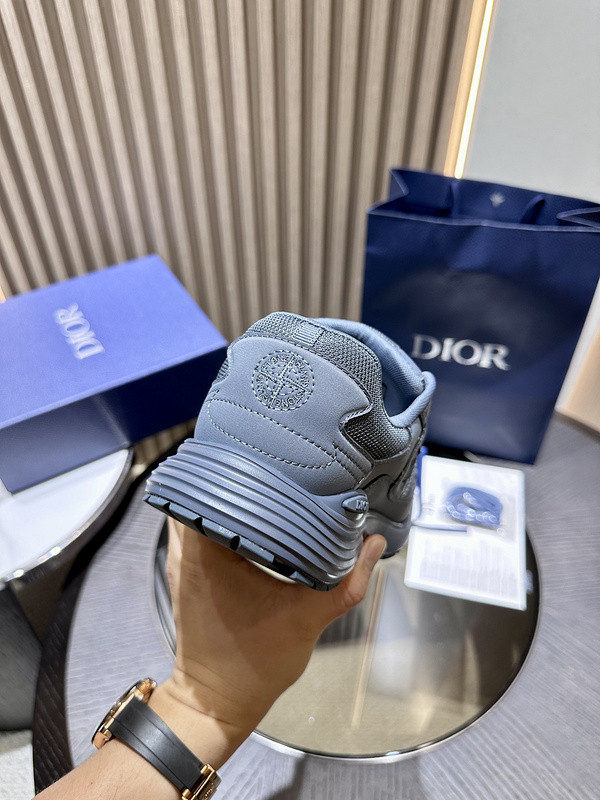 D*or b30 sneaker