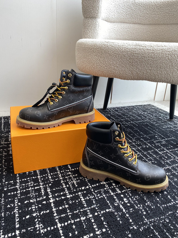 l**is V*t*n boots