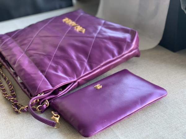 CL 22 SMALL HANDBAG