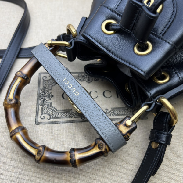 G*u*i diana mini bucket bag