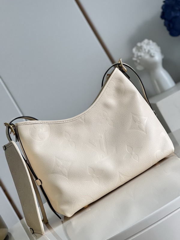 l**is V*t*n carryall pm