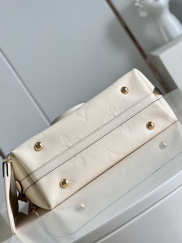 l**is V*t*n carryall pm