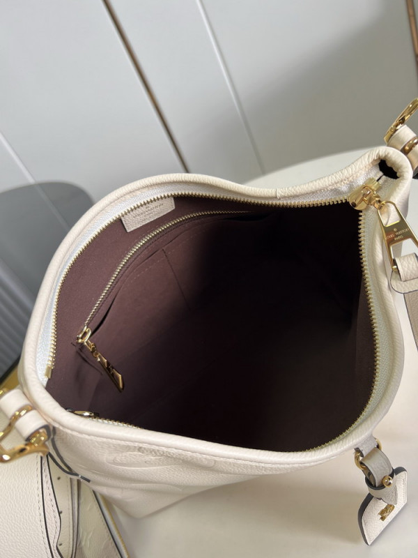 l**is V*t*n carryall pm