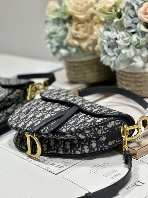 D*or saddle bag
