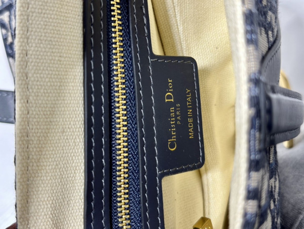 D*or saddle bag