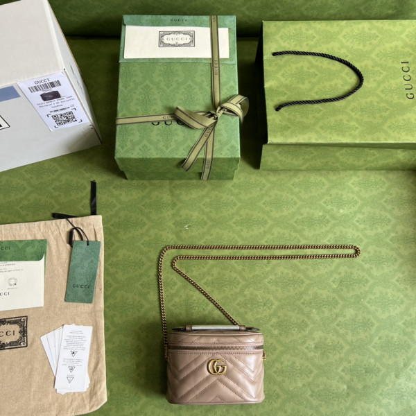 G*u*i gg marmont mini top handle bag