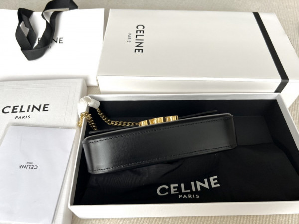 Ce**e chain shoulder bag triomphe