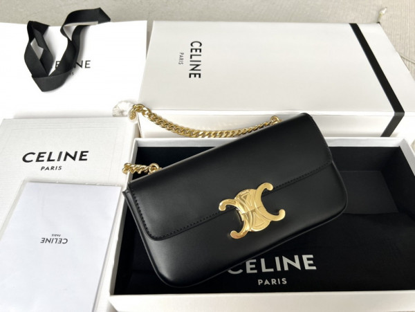 Ce**e chain shoulder bag triomphe