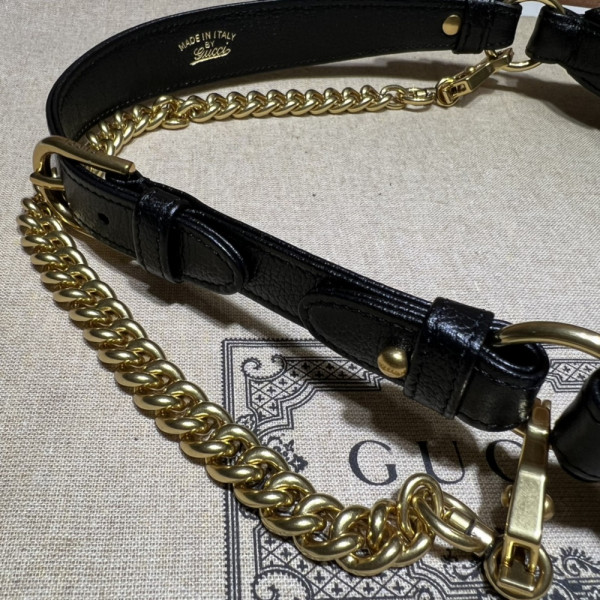G*u*i aphrodite small shoulder bag
