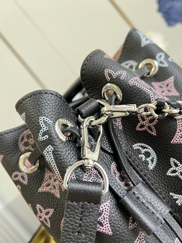 l**is V*t*n bella tote