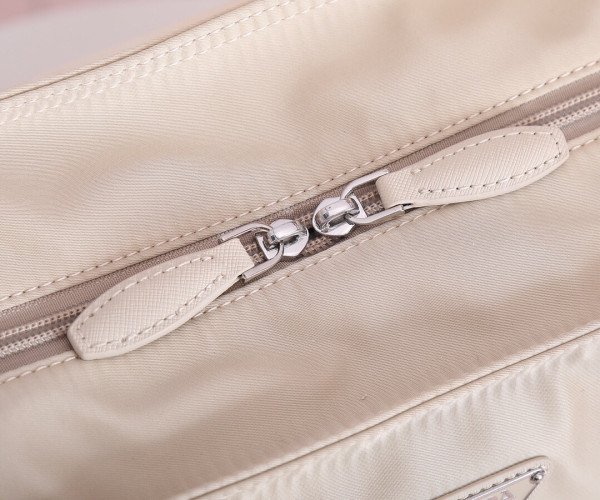 Pra*a re-nylon tote bag