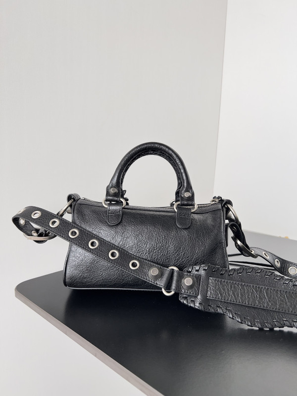 Ba*len*cia*ga women''s le cagole mini duffle bag in black