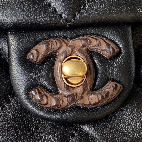 CL MINI FLAP BAG