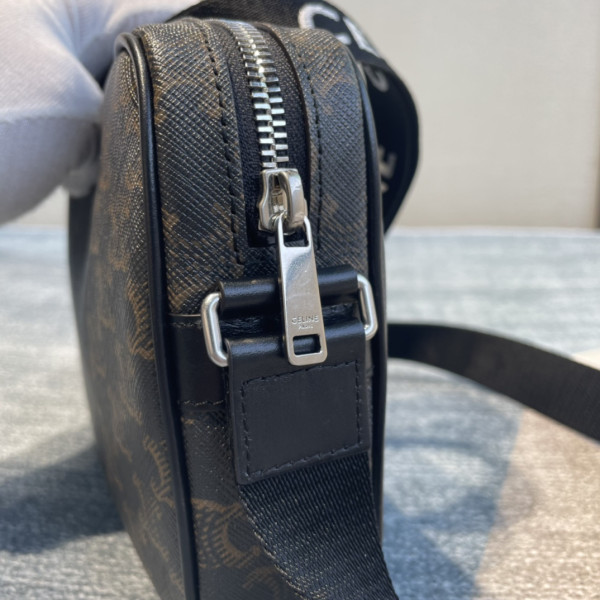 Ce**e messenger bag