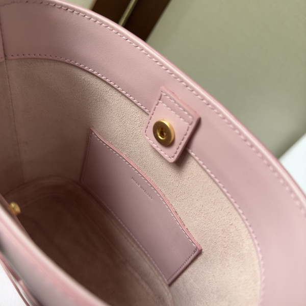 Ce**e mini bucket cuir triomphe