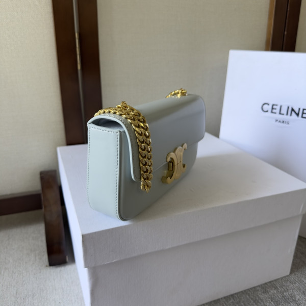 Ce**e chain shoulder bag triomphe