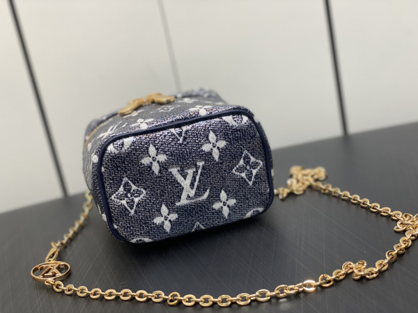 l**is V*t*n micro vanity nano