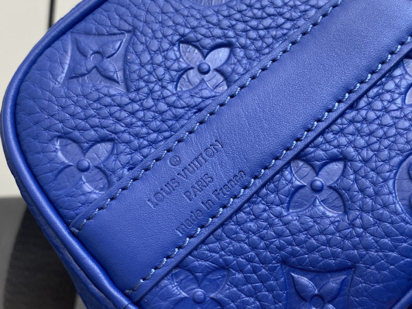 l**is V*t*n keepall bandouliÈre 25