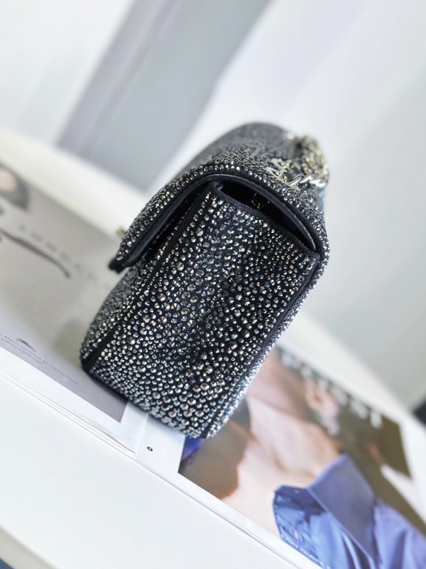 CL FLAP BAG 20CM