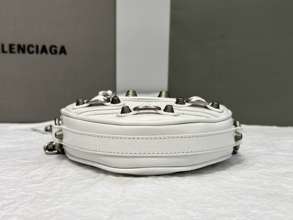 Ba*len*cia*ga le cagole heart mini metallic crinkled-leather shoulder bag