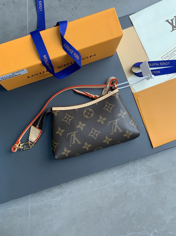 l**is V*t*n monogram mini pochette delightful pouch