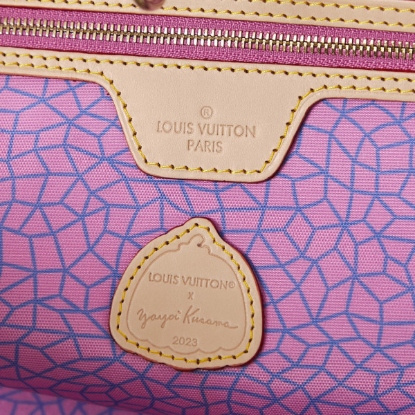 l**is V*t*n x yk neverfull mm