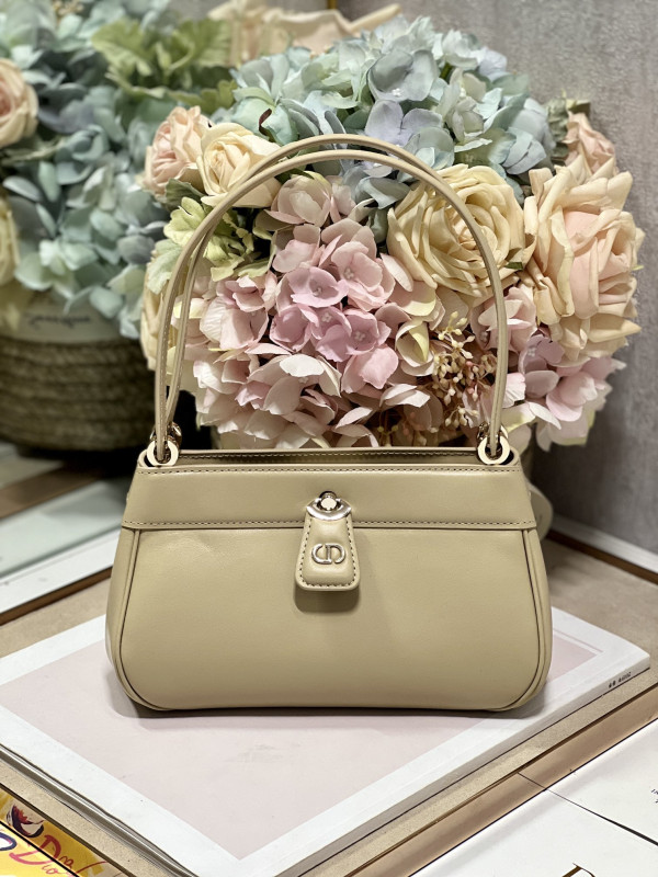 D*or key bag