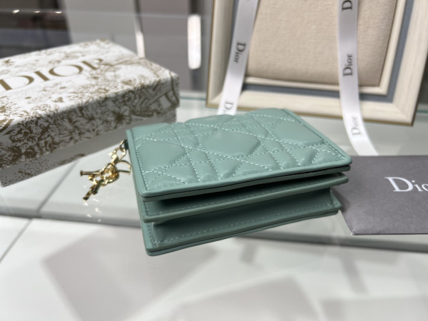 D*or wallet