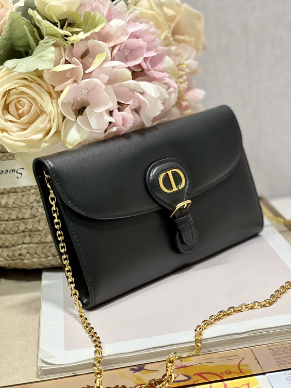 D*or bobby east-west pouch with chain