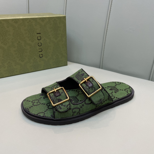 G*u*i slipper