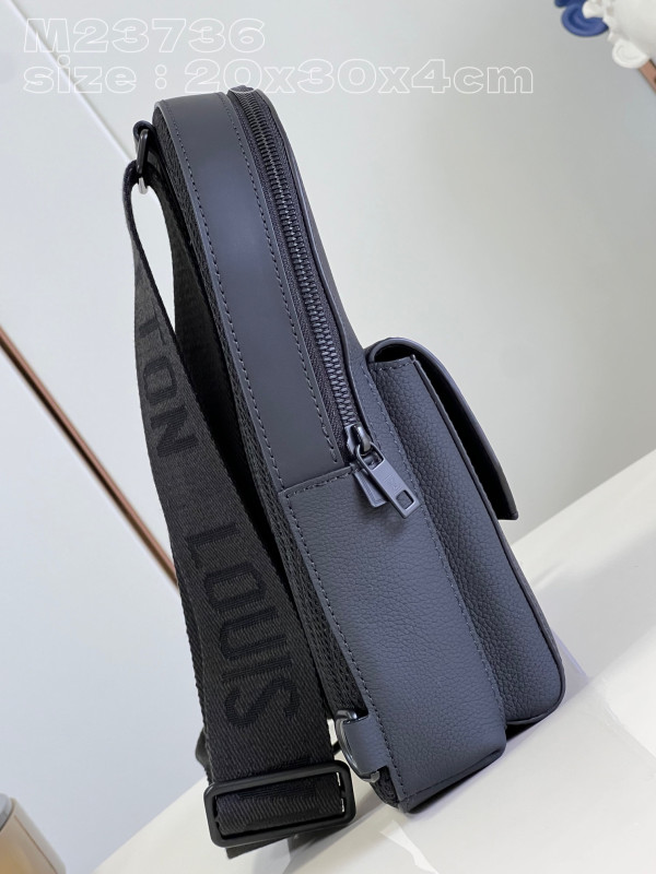 l**is V*t*n pilot slingbag