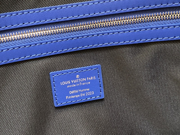 l**is V*t*n keepall bandouliÈre 45