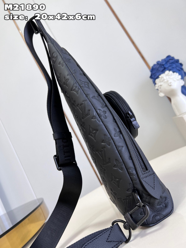 l**is V*t*n duo slingbag